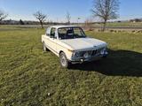 BMW 2002 Baujahr 1973 - BMW 2002 mit Benzin-Antrieb: Limousine, Schaltgetriebe