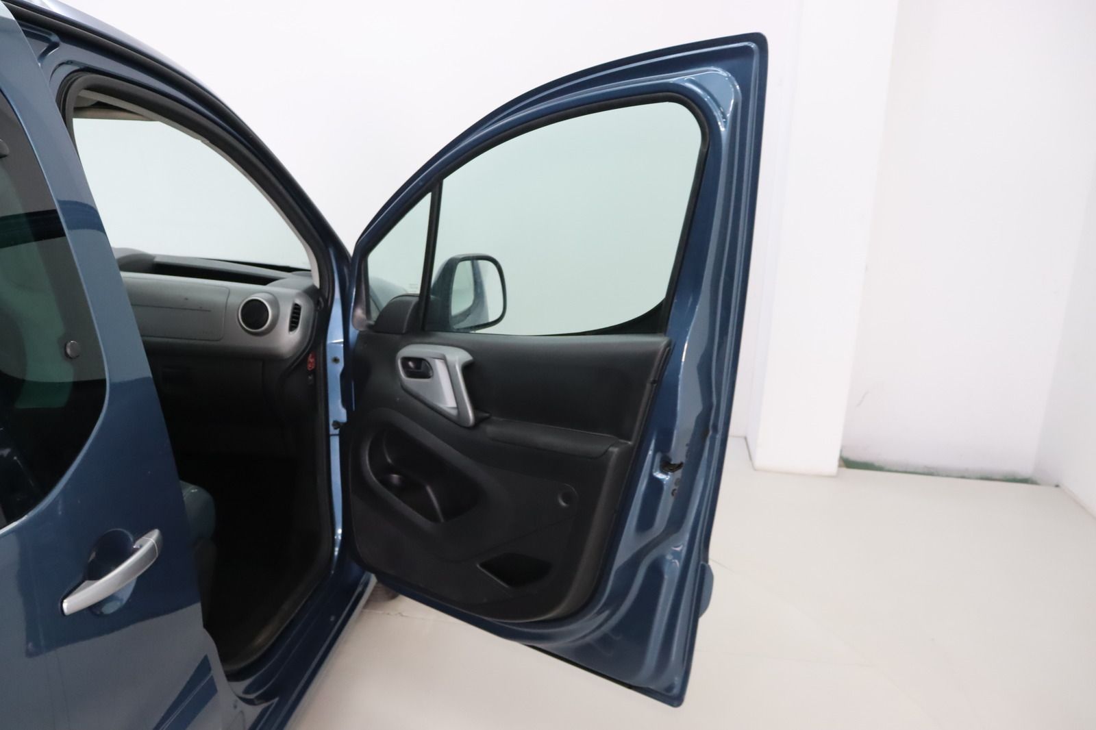 Fahrzeugabbildung Citroën Berlingo Kombi 1.5 d Multispace * Service neu *