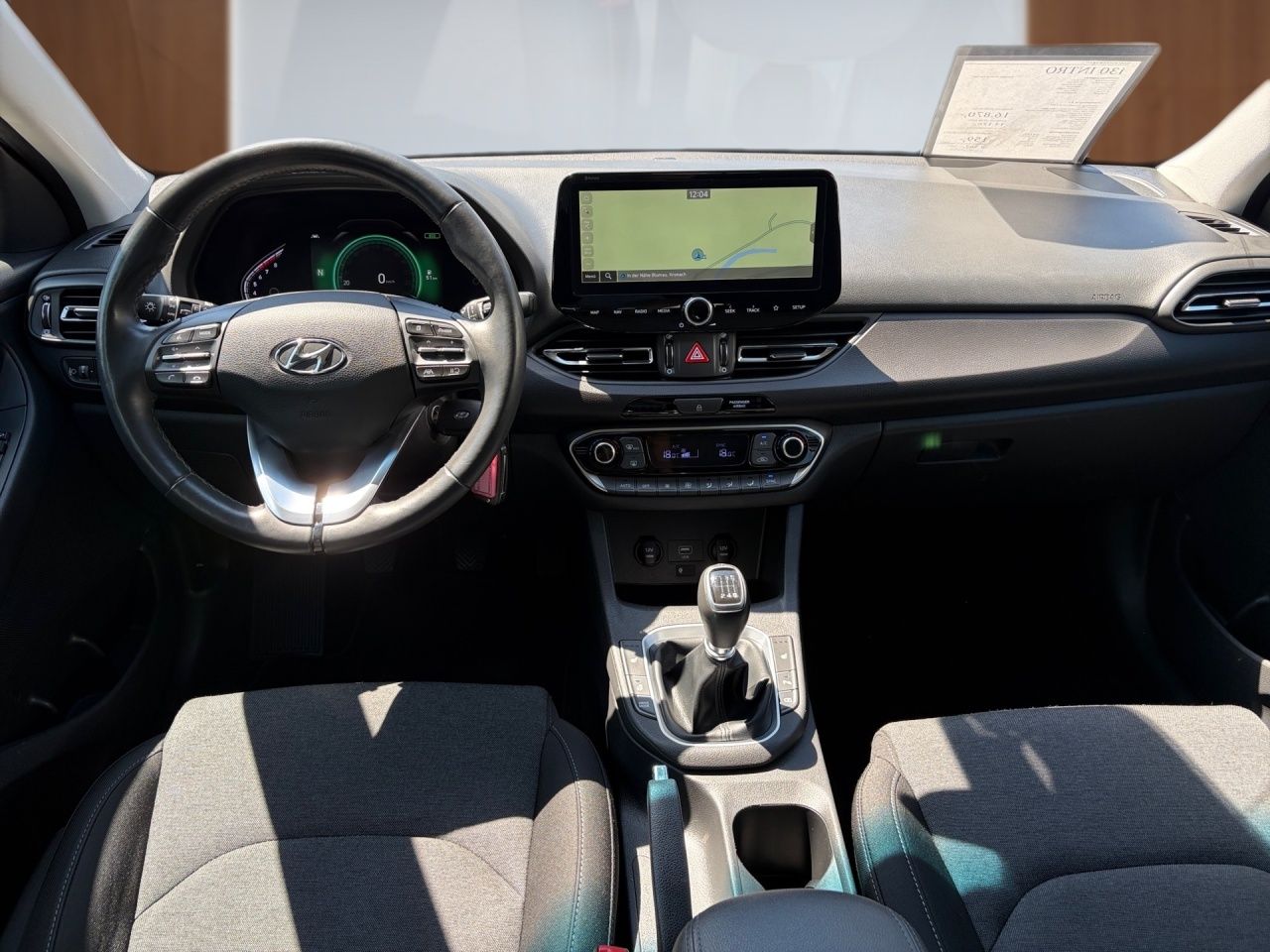 Fahrzeugabbildung Hyundai i30 INTRO *LED*KLA*SIH*KAMERA*DAB*