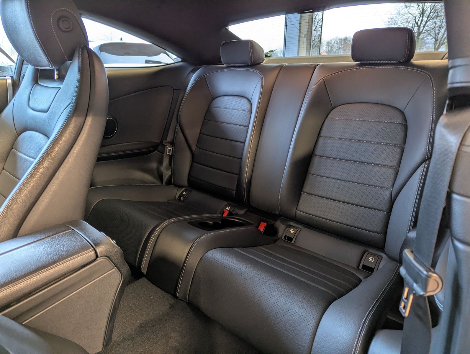 MERCEDES-BENZ C 250 d Coupe AMG-Line LED-ILS Leder Night Cam - Image 13