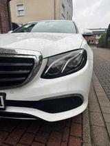 Mercedes-Benz Schicker E300de Hybrid - Mercedes-Benz E 300