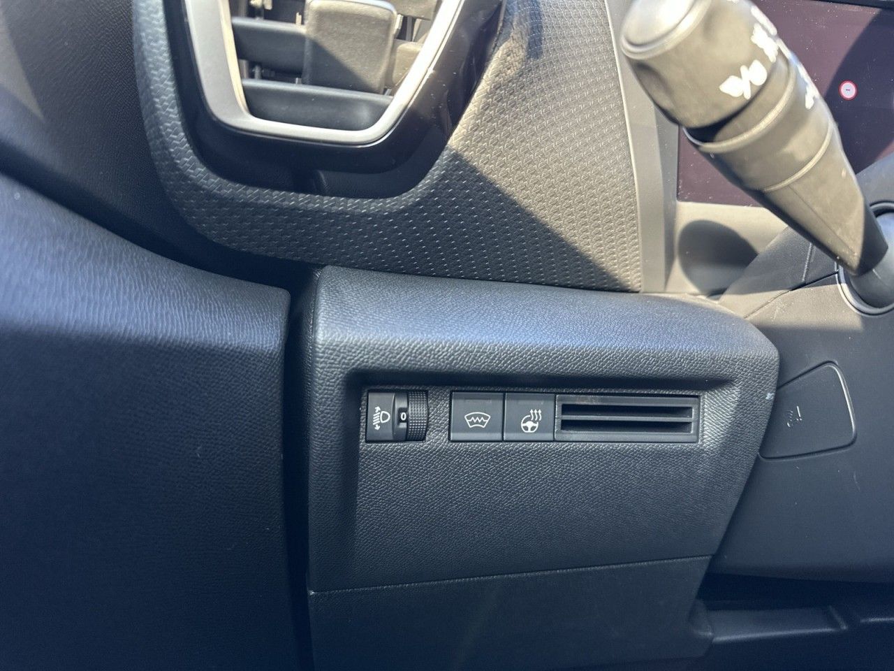Fahrzeugabbildung Citroën C4 Benziner 130 Automatik MAX