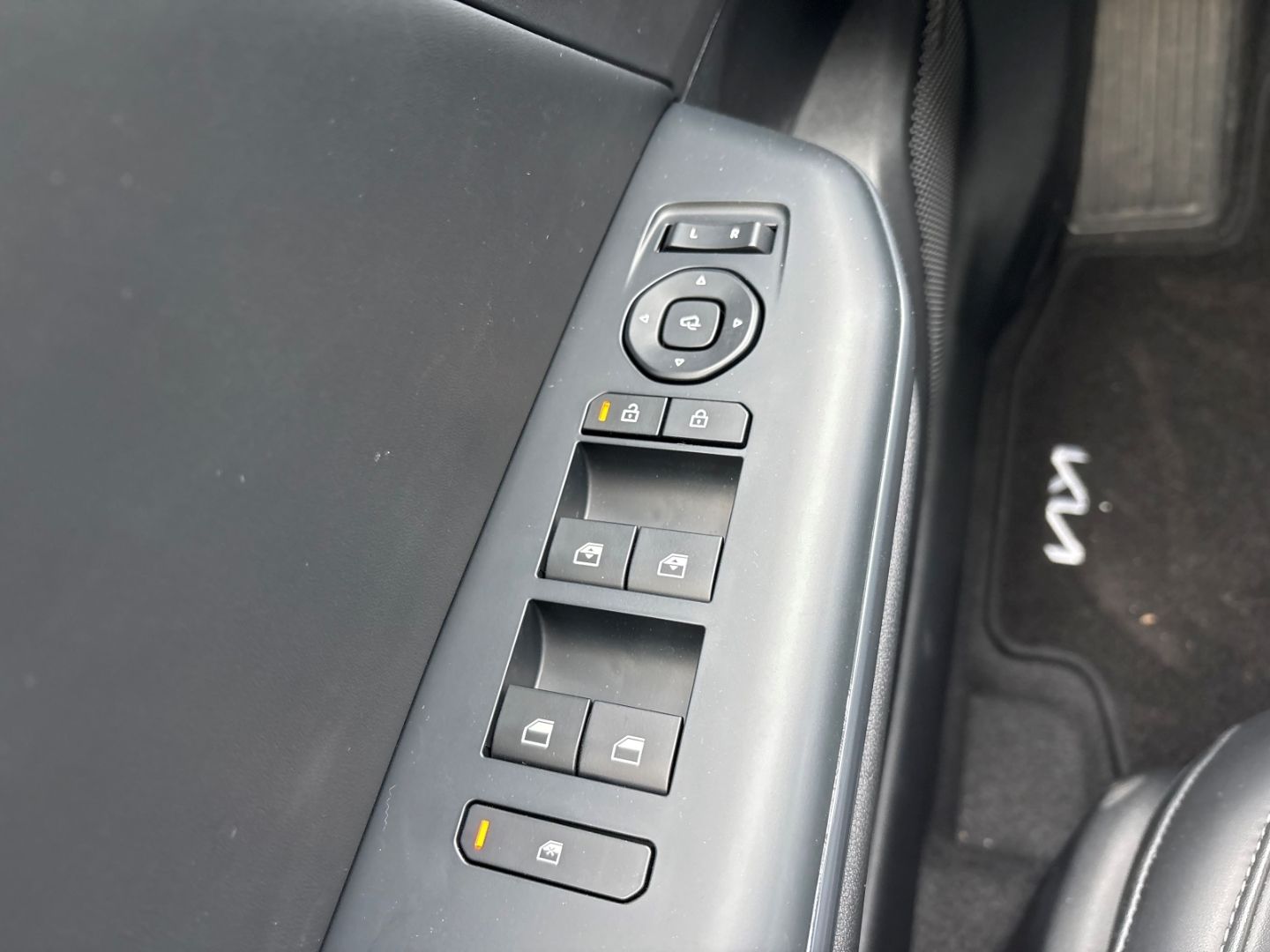 Fahrzeugabbildung Kia K4 Spirit Navi Leder Digitales Cockpit Soundsyst