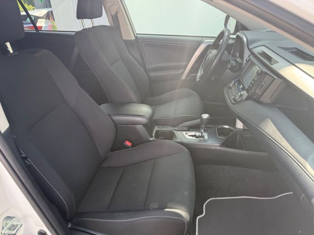 RAV 4 2.5 4x2 Hybrid TeamD NAVI+ACC+AHK