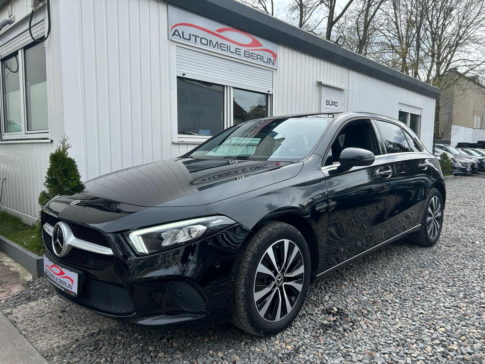 Mercedes-Benz A 250e DCT Style "LED/KAMERA/GARANTIE"