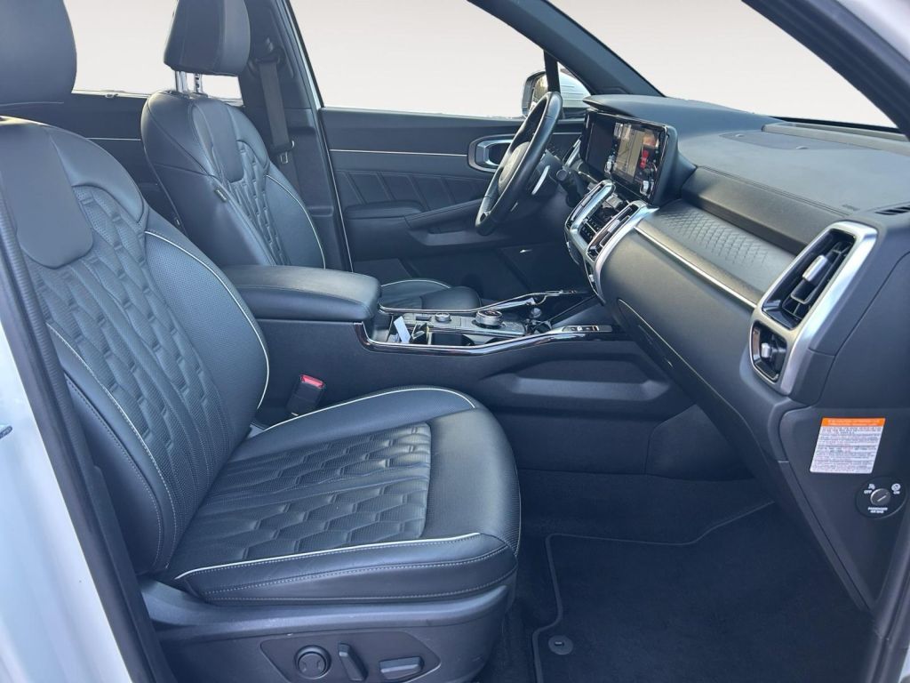 Fahrzeugabbildung Kia Sorento 1.6T-GDI Hybrid AWD OPF Aut. Platinum