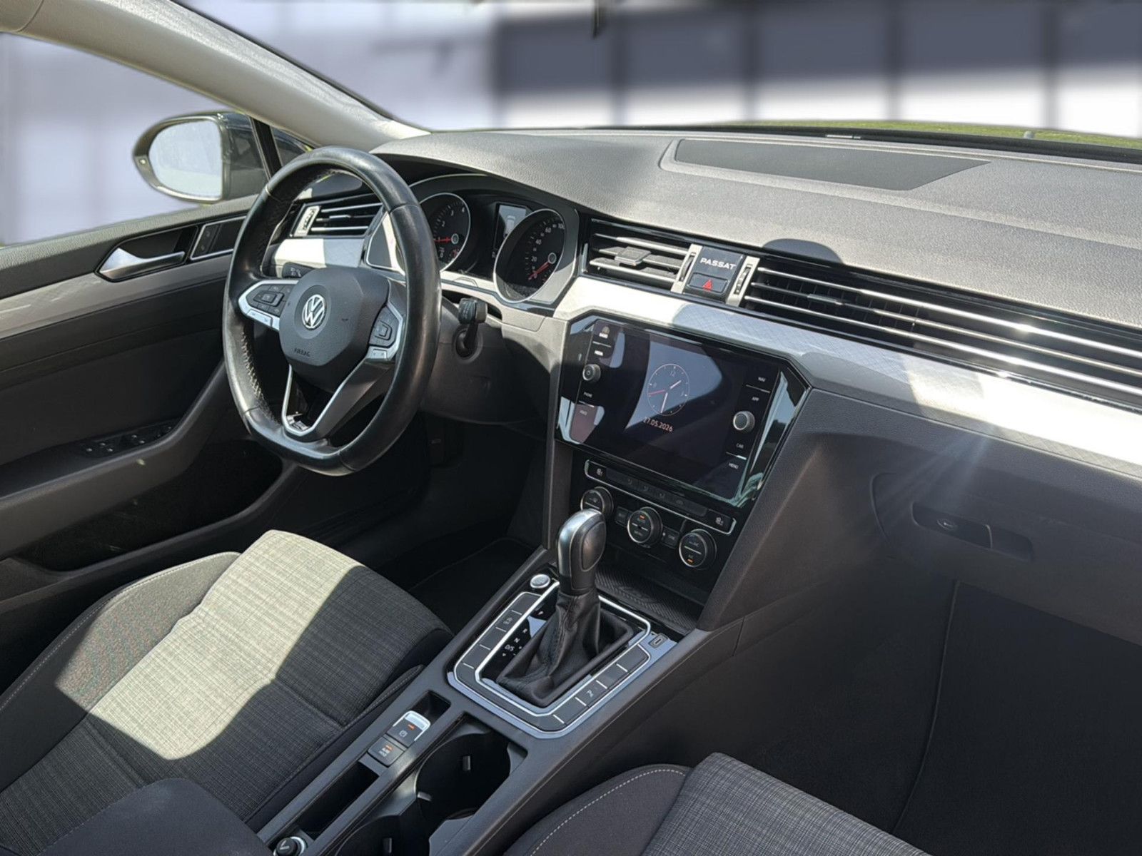 Fahrzeugabbildung Volkswagen Passat Variant Business