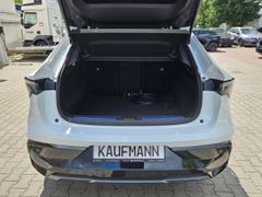 Fahrzeugabbildung Rafale 300 E-Tech Plug-in Hybrid 4x4 Atelier Alp