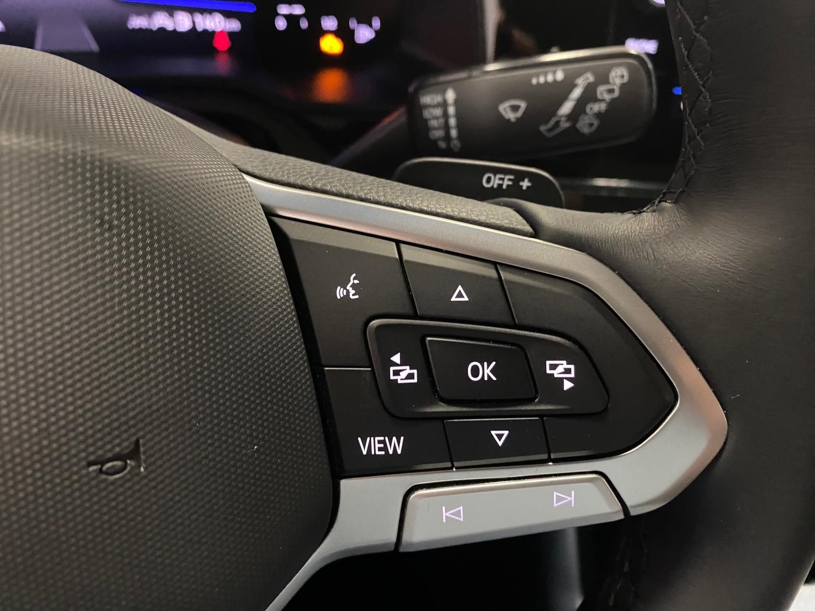Fahrzeugabbildung Volkswagen Taigo 1.5 TSI ACT Life APP+MATRIX+ALLWETTER+RFK+