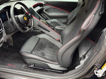 2022 Ferrari ROMA 照片 9