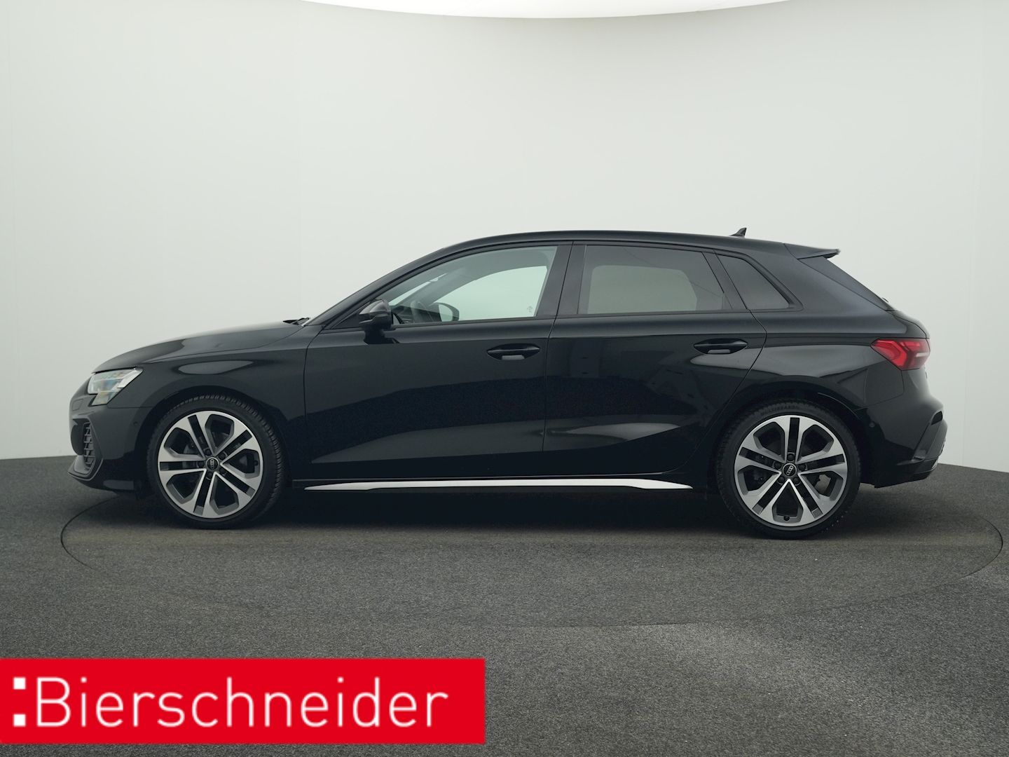 Audi A3 Sportback 35 TDI S-tronic 2x s-line SONOS HUD imagem 3