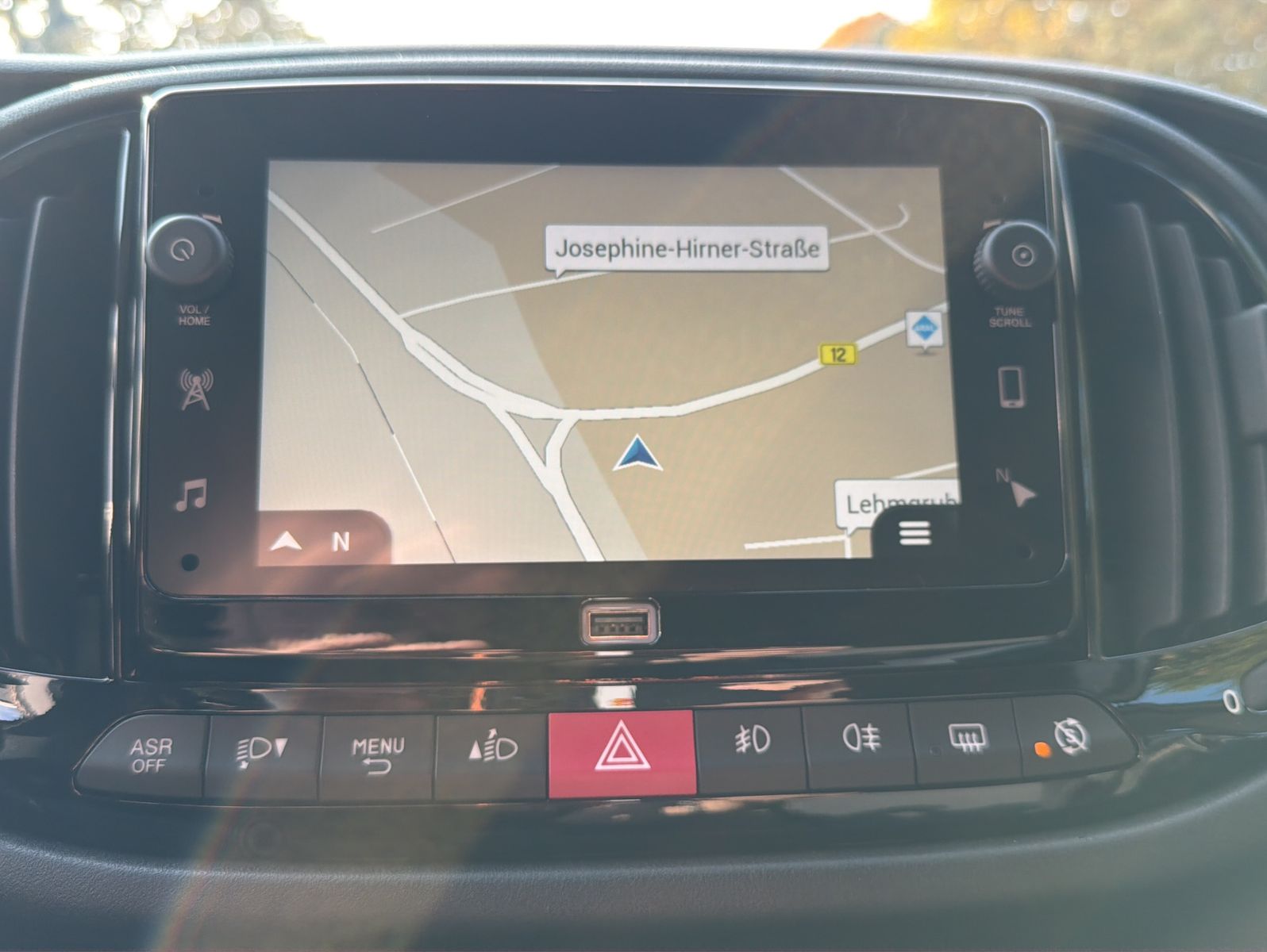 Fahrzeugabbildung Fiat Doblo 1.6 SX 3 Sitze NAVI KAMERA GARANTIE 12/202