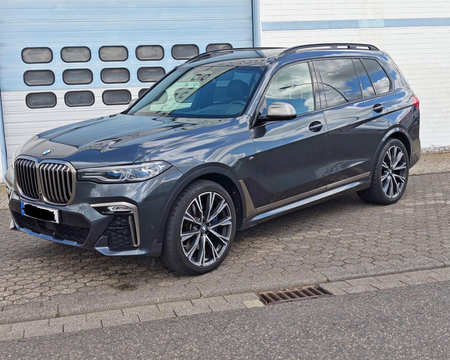 BMW X7 M50d/Led/Navi/H&amp;K/Klima/PDC/Kamera/7-sitze