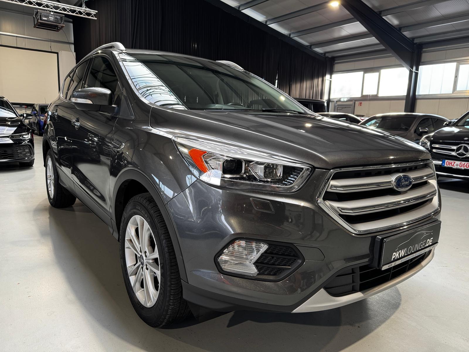 Ford Kuga 1.5 EcoBoost KAT Titanium AHK Android