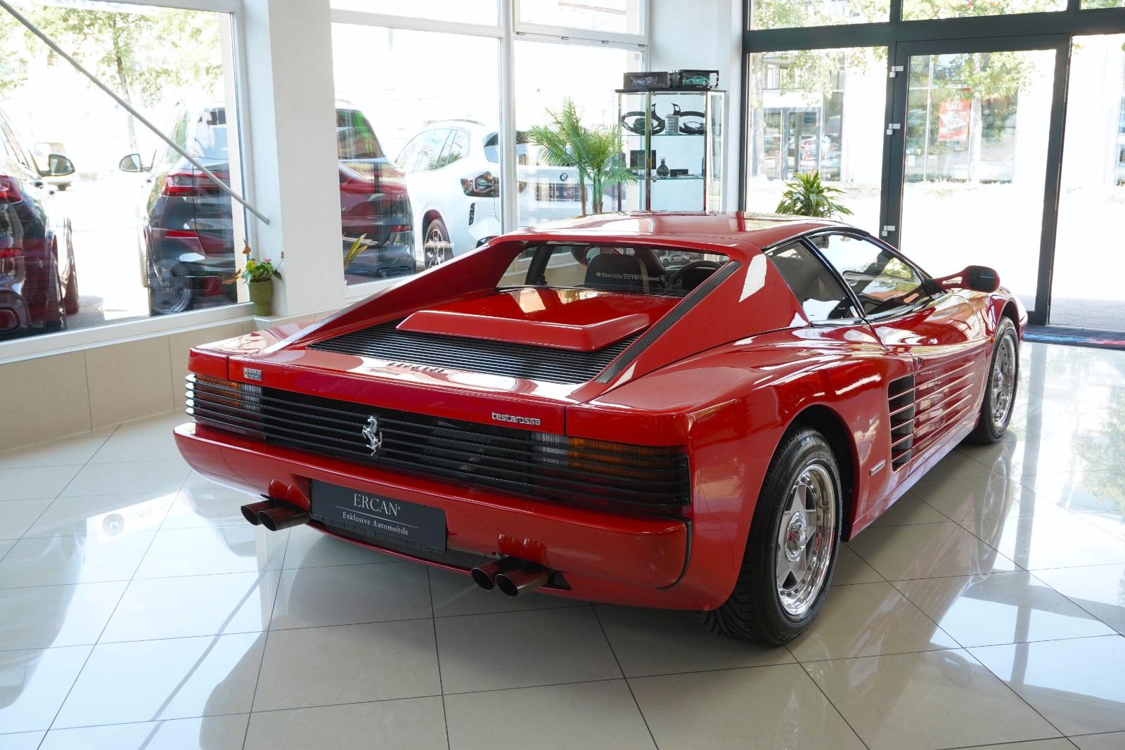 FERRARI TESTAROSSA