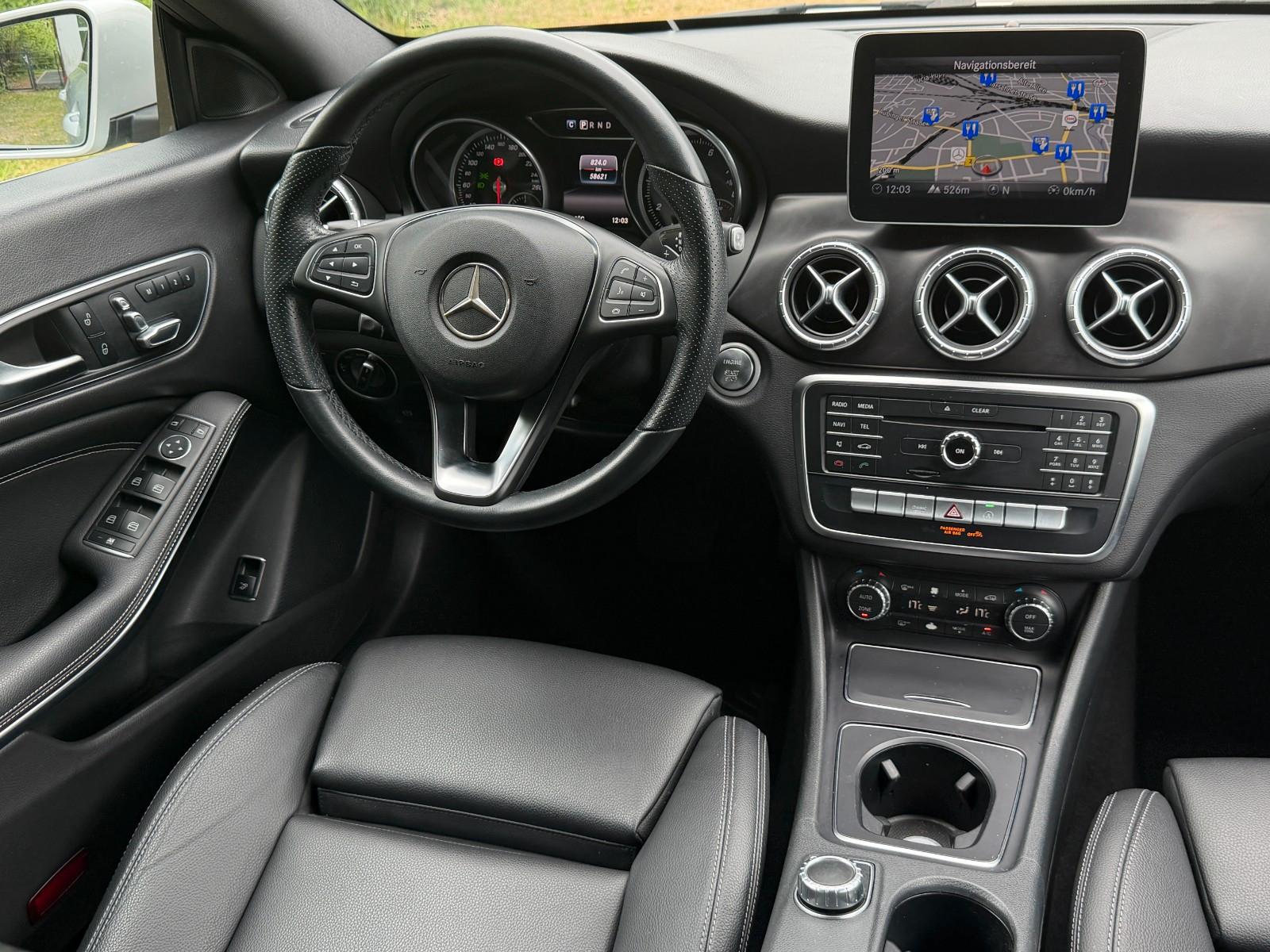 Mercedes-Benz CLA 250 Coupe *Leder *Navi *Kamera *Memory *LED