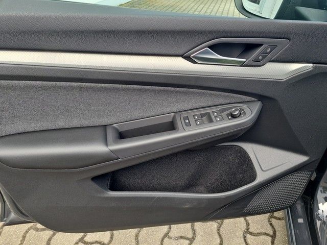 Fahrzeugabbildung Volkswagen Golf VIII 1,0 TSI Move LED Climatronic AID RFK S