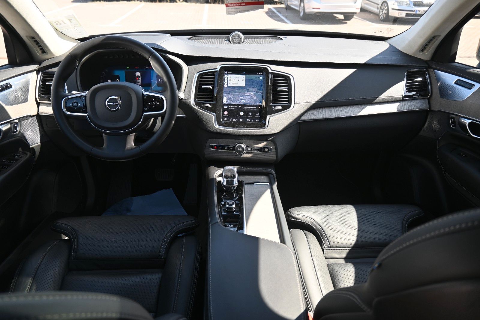 Fahrzeugabbildung Volvo XC90 B5 D AWD Ultimate Dark*STDHZG*360°*LUFT*AHK