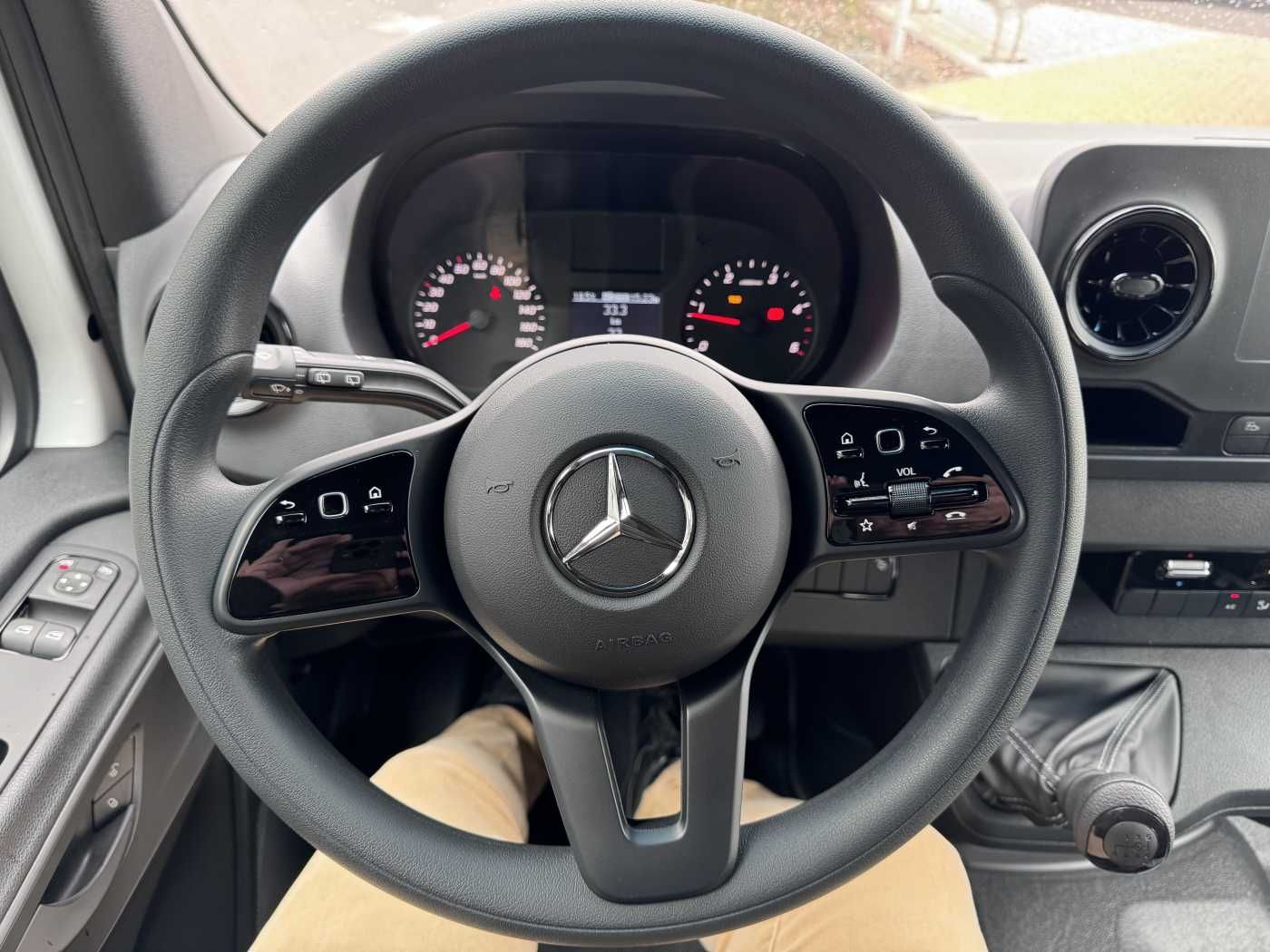 Fahrzeugabbildung Mercedes-Benz Sprinter 515 CDI Klima Warmluft Kamera MBUX