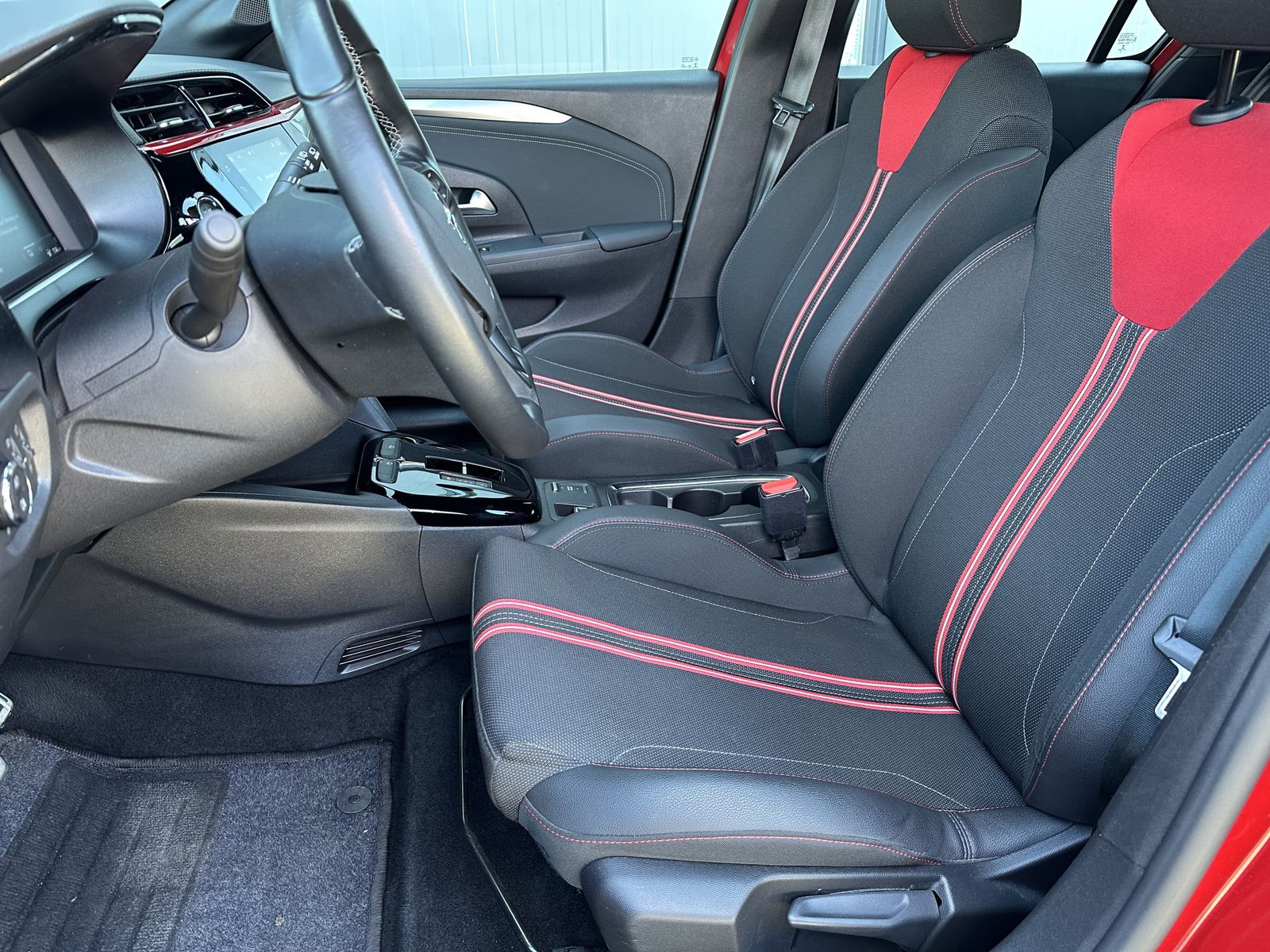 Fahrzeugabbildung Opel Corsa Corsa-e 5-Türer GS Line NAV+LED+SHZ+KAMERA