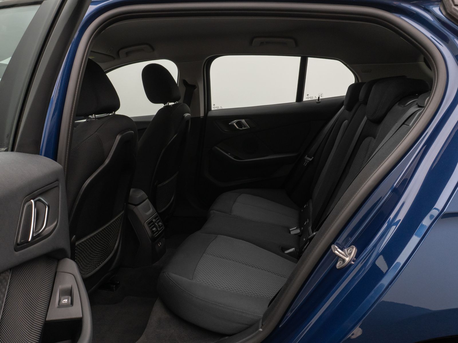 Fahrzeugabbildung BMW 118i DAB CockPitPro Geschwindigkeitsreg LED PDC