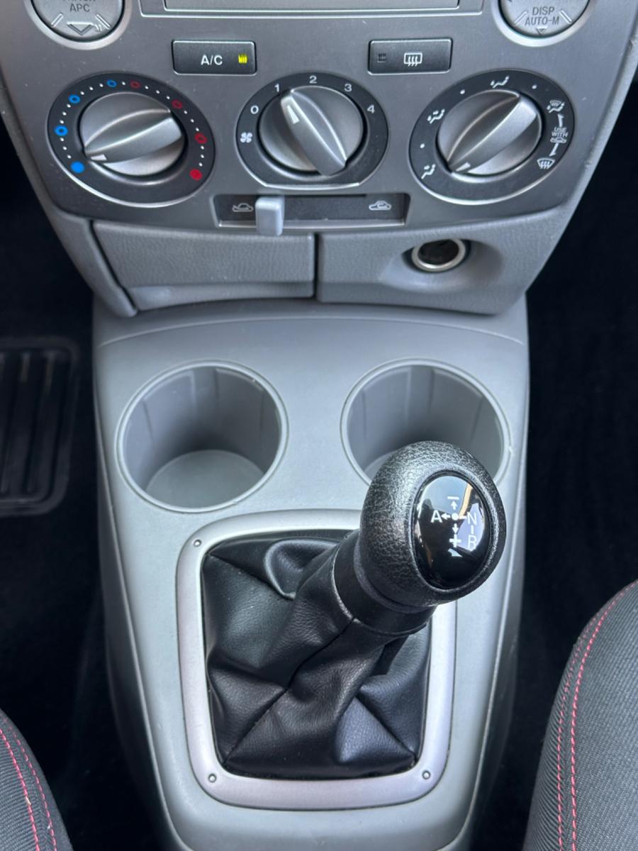 Mazda 2 Automatik 2.HD - Klima - Zahnriemen & TÜV NEU