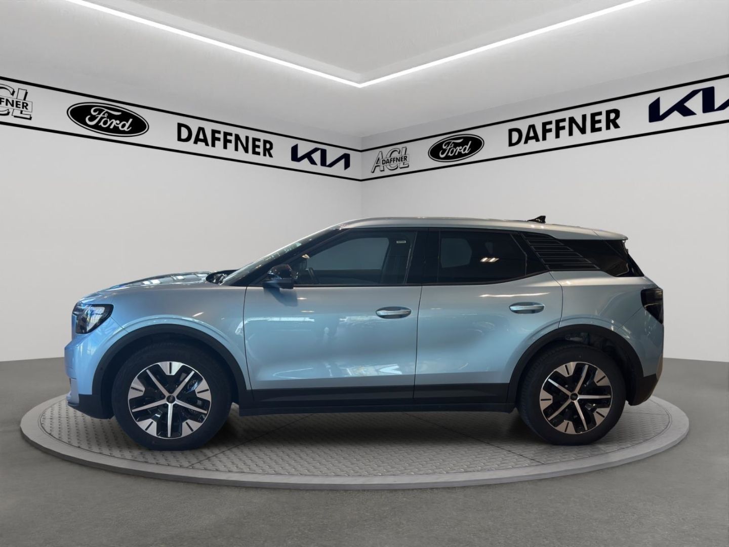 Fahrzeugabbildung Ford Explorer AWD totWinkelASS Kamera SpurhalteASS