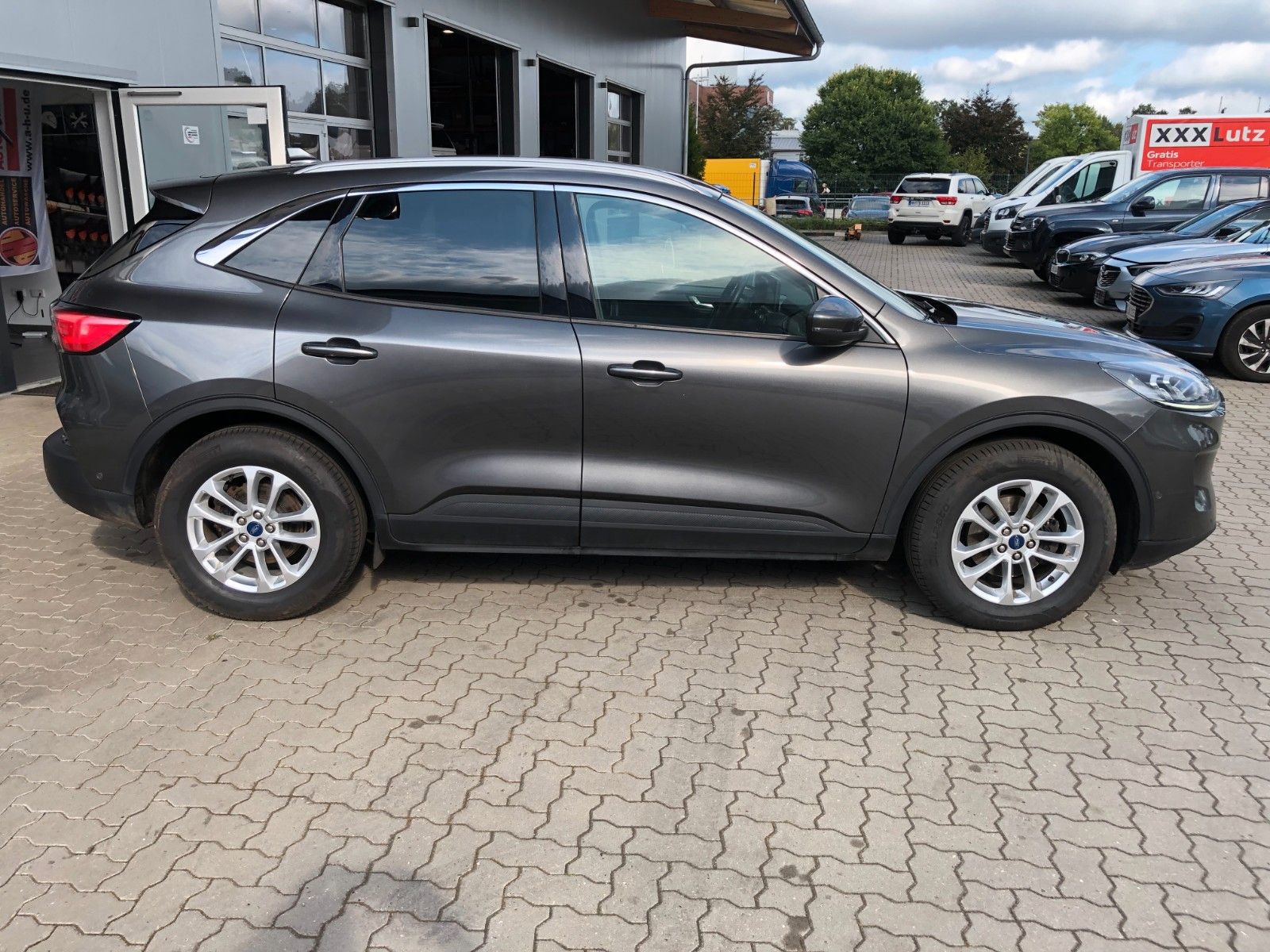 Fahrzeugabbildung Ford Kuga Titanium X Automatik