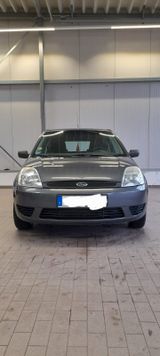 Ford Fiesta 1,6 TDCi TÜV 02/27 - Ford Fiesta aus 2005 mit Diesel-Antrieb