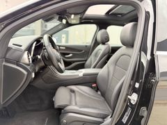 MERCEDES-BENZ GLC 200 4MATIC/PANO/AHK/J.STERNE GA/KAMERA/MBEAM