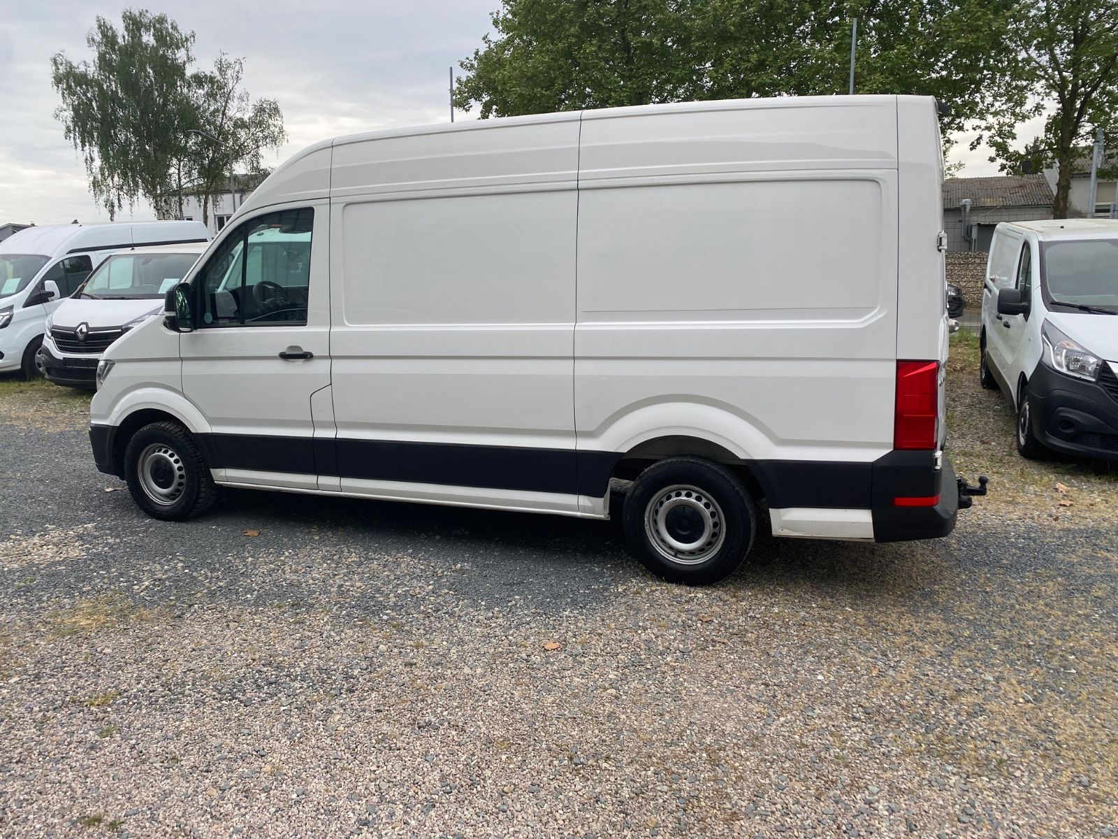Fahrzeugabbildung Volkswagen Crafter Kasten L3H2,AHK-3500t,Regal,Garantie