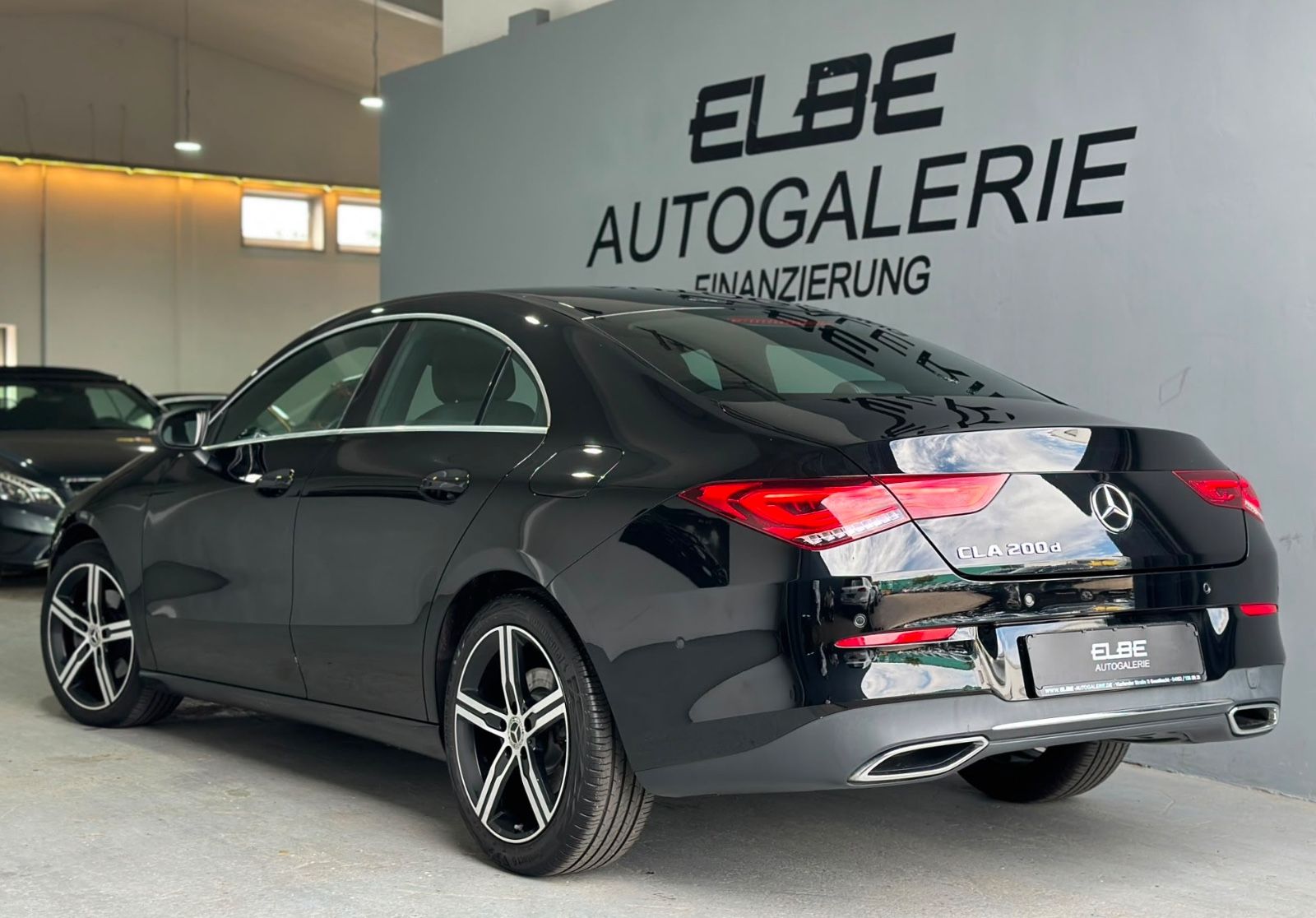 Mercedes-Benz CLA 200 d 8G-DCT 1.Hand Voll-Service EURO6 Leder foto 5