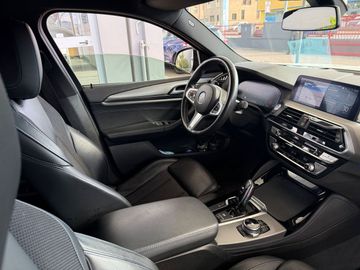 BMW X4 - 11