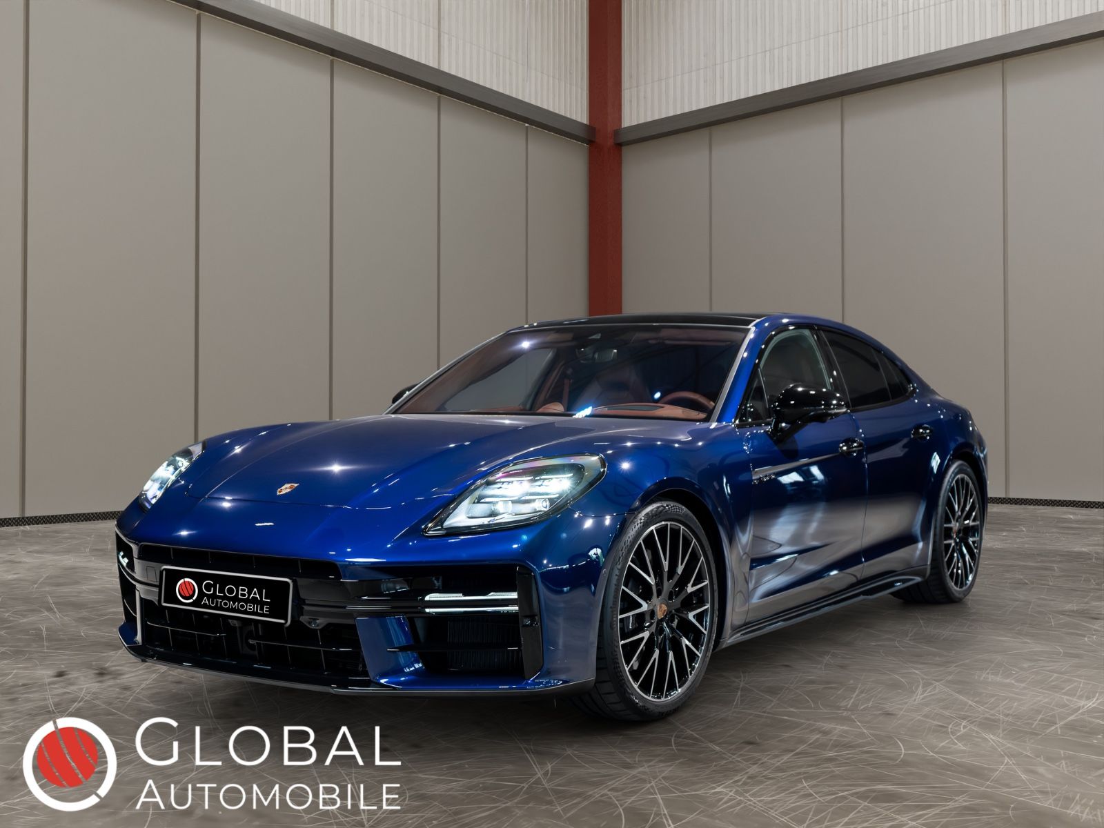 Porsche Panamera - 1