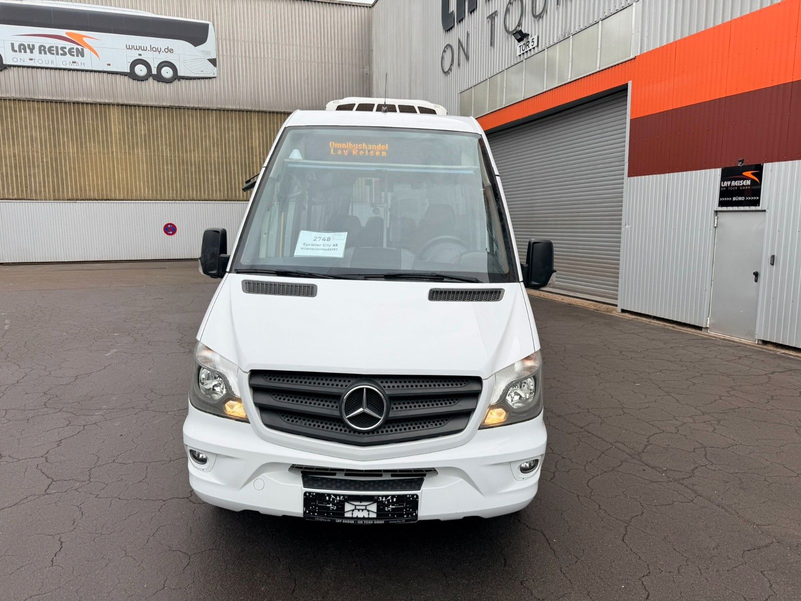 MERCEDES-BENZ  2018 - Image 2 of 24