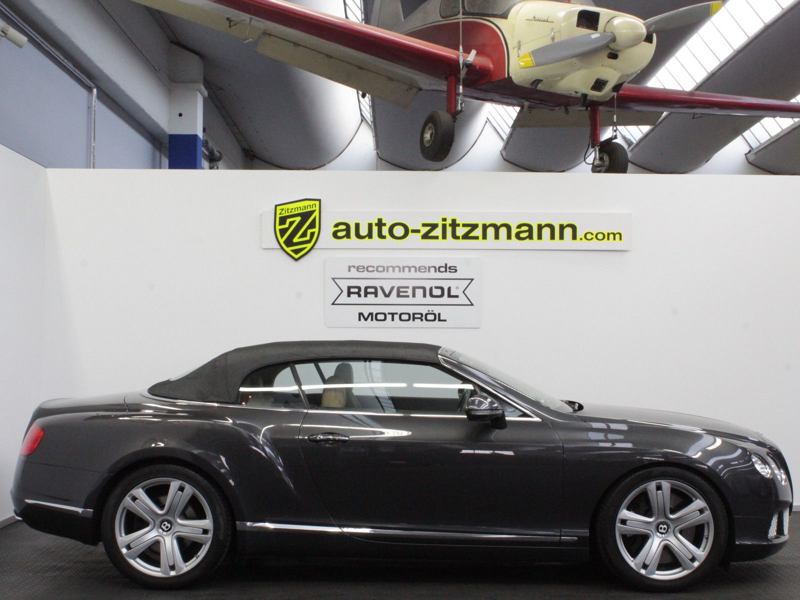 Fahrzeugabbildung Bentley Continental GTC/SCHECKHEFT/MASSAGE/KAMERA