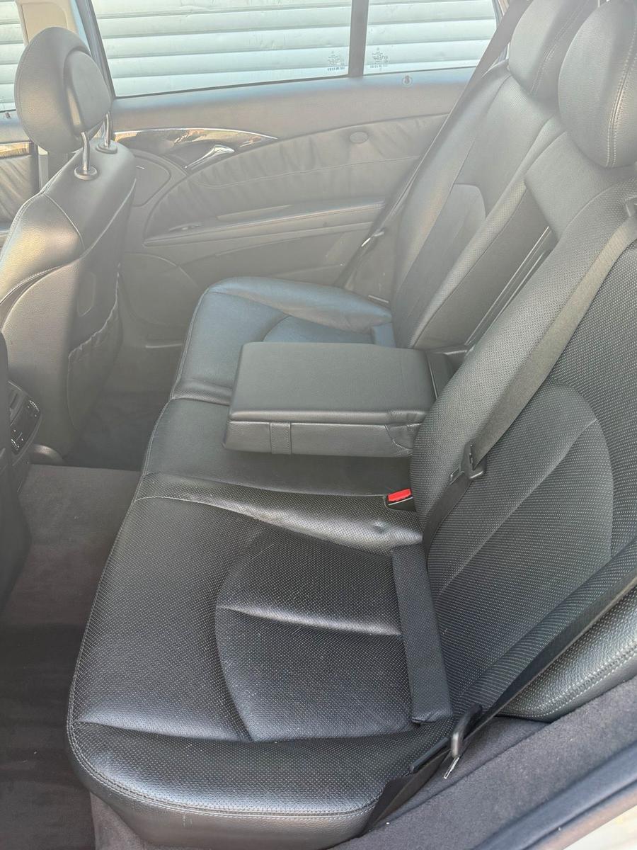 Mercedes-Benz E500 2005 — photo 10