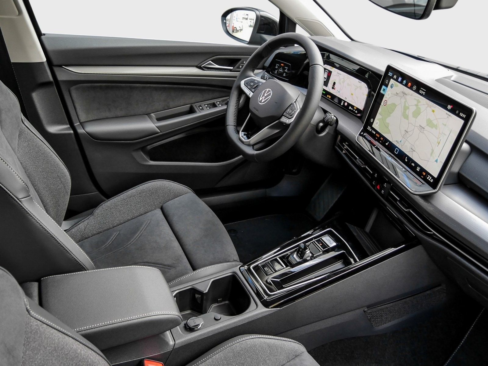 Volkswagen Golf VIII Style 1.5 eTSI DSG LED+ Navi AHK Trave imagem 3