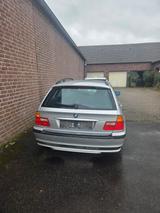 BMW 320i touring - - BMW 320 aus 2001: Kombi
