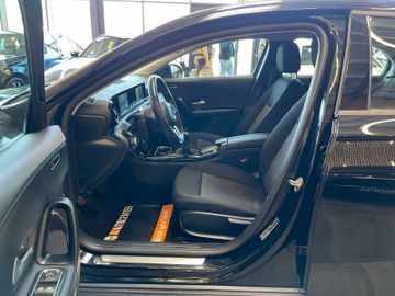 Mercedes-Benz A 180 d  *TACHODIGITAL*MBUX*NAVI*KAM*1.HAND*