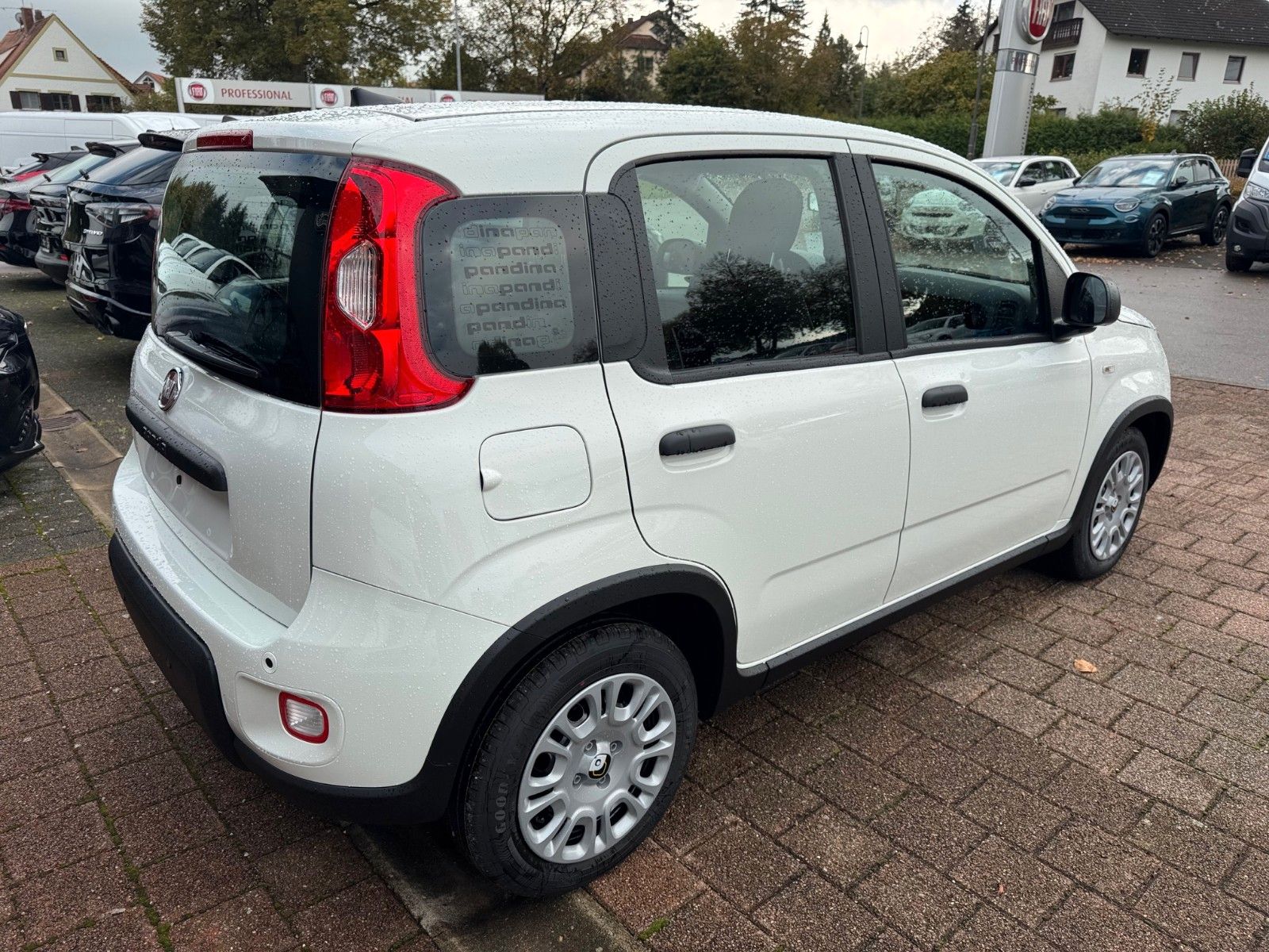 Fahrzeugabbildung Fiat PANDA PANDINA 1.0 GSE PDC DAB KLIMA DIGITALTACHO