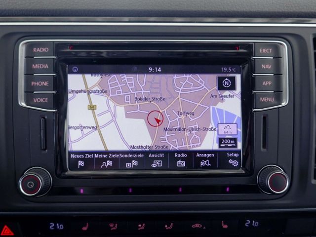 Fahrzeugabbildung Volkswagen T6 Multivan *70 Jahre Bulli* KR 2.0 TDI | LED
