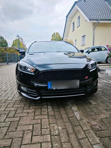 Ford Focus ST Leder Exklusiv Paket