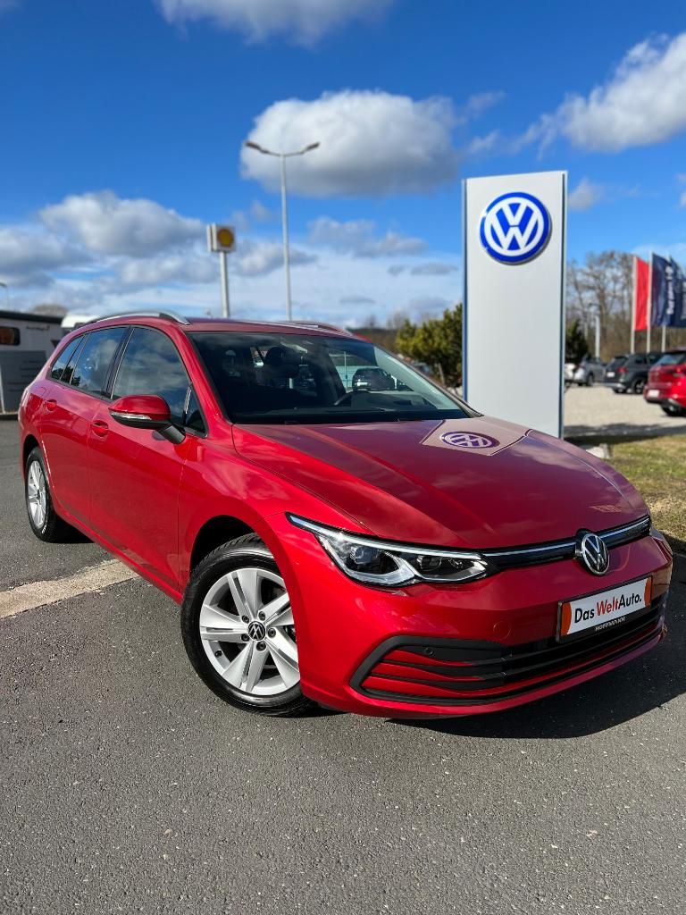 Fahrzeugabbildung Volkswagen Golf Variant 1.0 eTSI DSG Life AHZV Head Up LED+