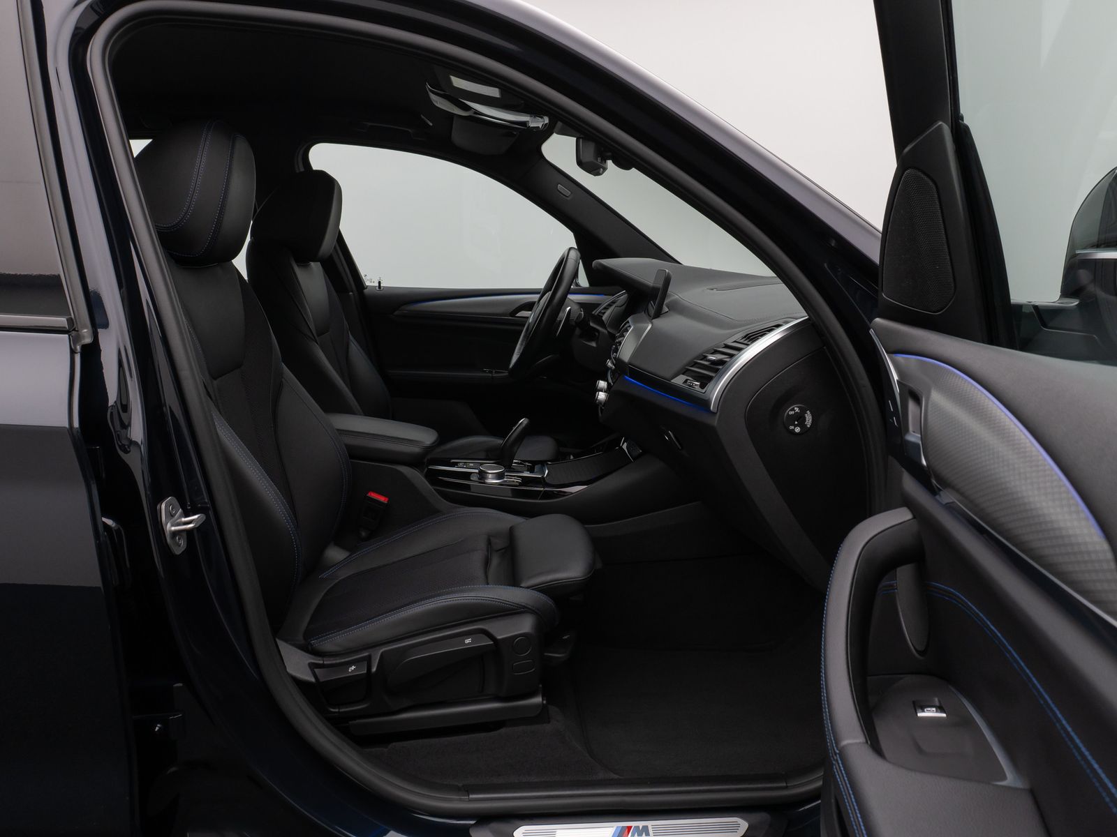 Fahrzeugabbildung BMW X3 xD20d M Sport Kamera DAB HiFi AHK Alarm 19Zol