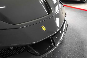 2021 Ferrari SF90 照片 6
