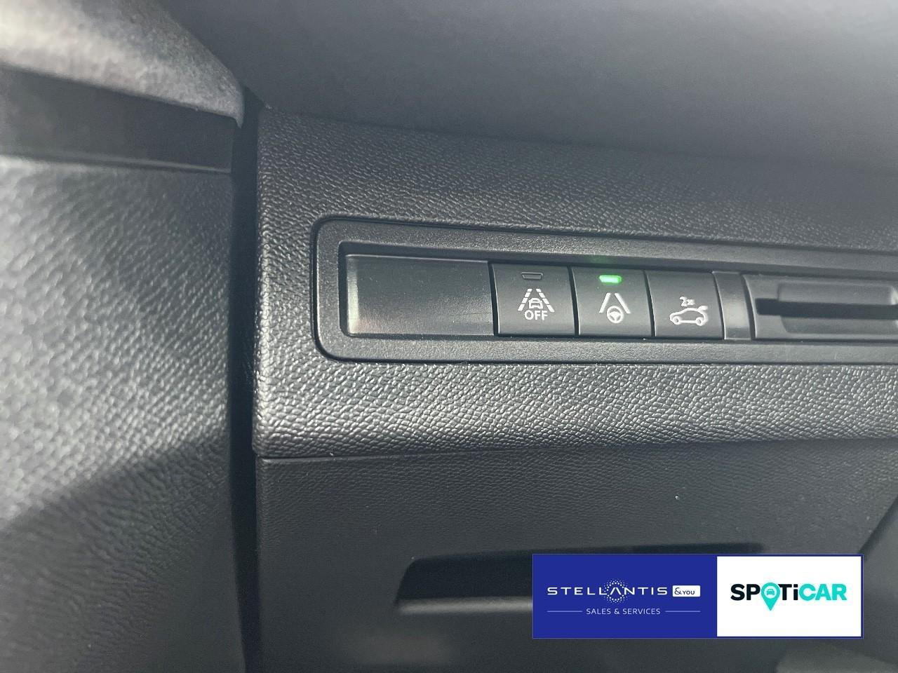 Peugeot 3008 1.2 PureTech 130 GT *Pano*AppleC*Shz*