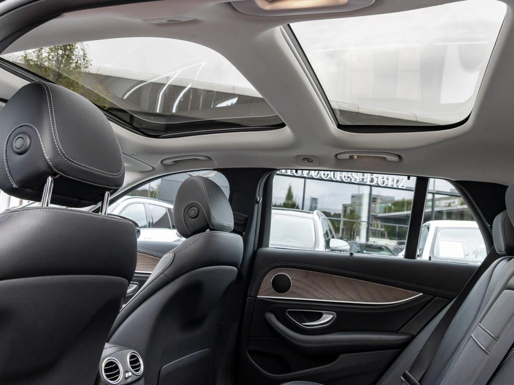 Mercedes-Benz E 220 d T Exclusive *AHK*Cam*LED*Pano*StandHzg*