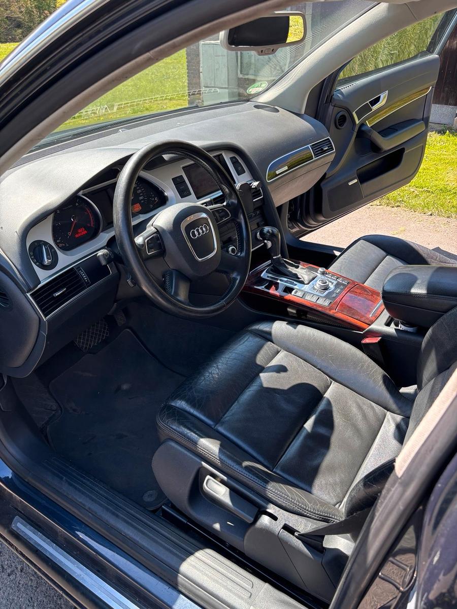 Audi Quattro 2011 — photo 9