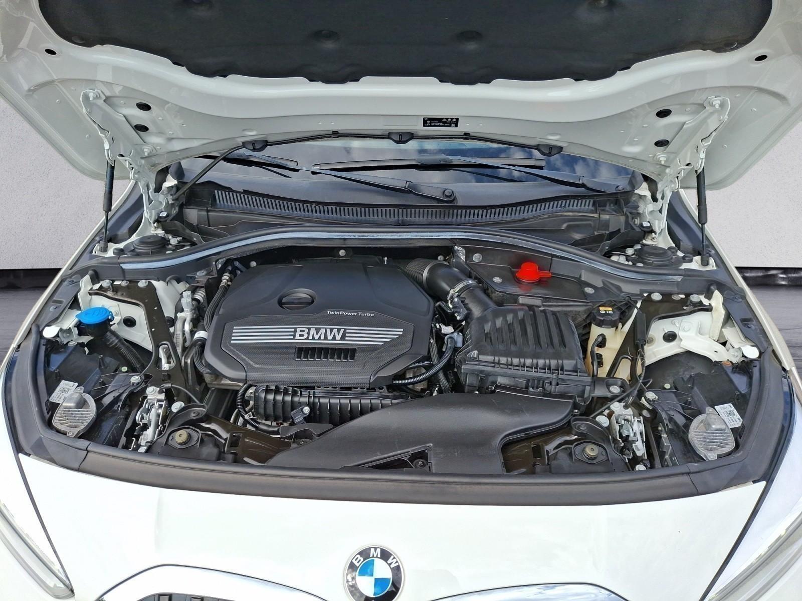 BMW 118i Sport Line Klimaaut. Sportsitze PDC